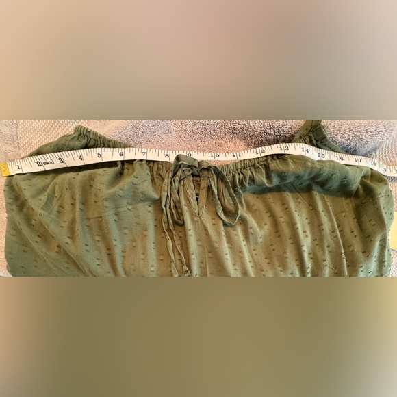 Adorable, olive green, cami sundress from Old Navy - Picture 4 of 5